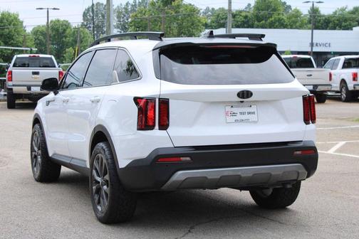 Glacial White Pearl 2021 Kia Sorento EX