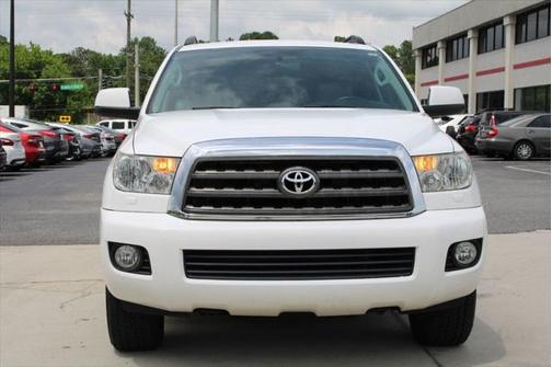 2016 Toyota Sequoia SR5