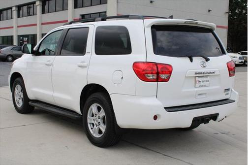 2016 Toyota Sequoia SR5