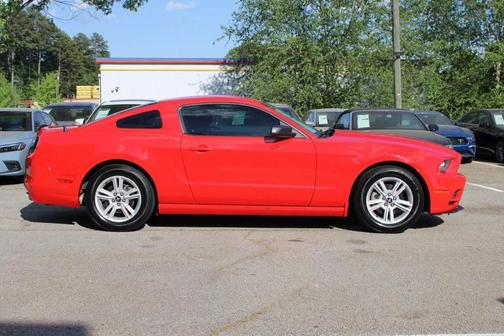 Race Red 2014 Ford Mustang V6