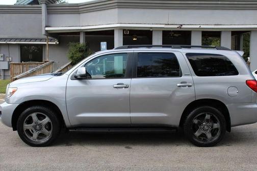2014 Toyota Sequoia SR5