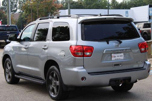 2014 Toyota Sequoia SR5