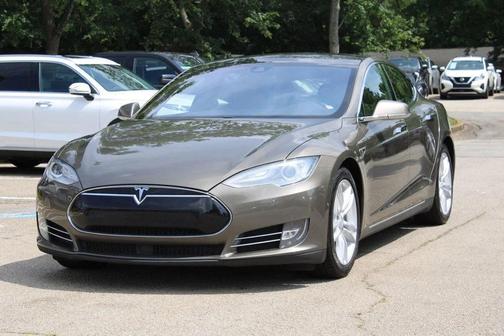 Titanium Metallic 2015 Tesla Model S 70D