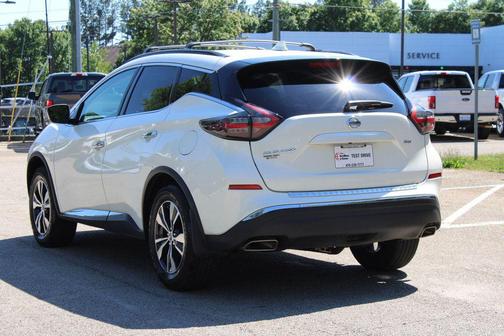 Pearl White Tricoat 2019 Nissan Murano SV
