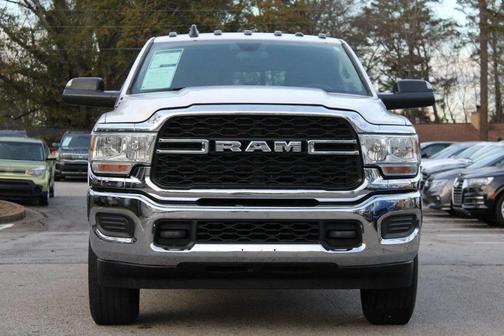 2020 RAM 2500 Tradesman Crew Cab 4X4 6'4' Box