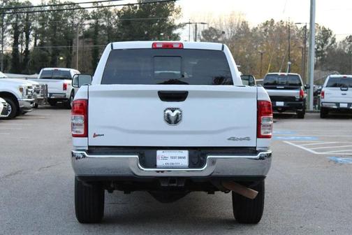 2020 RAM 2500 Tradesman Crew Cab 4X4 6'4' Box