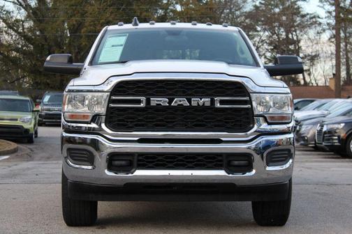 2020 RAM 2500 Tradesman Crew Cab 4X4 6'4' Box