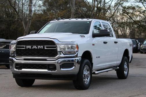 2020 RAM 2500 Tradesman Crew Cab 4X4 6'4' Box