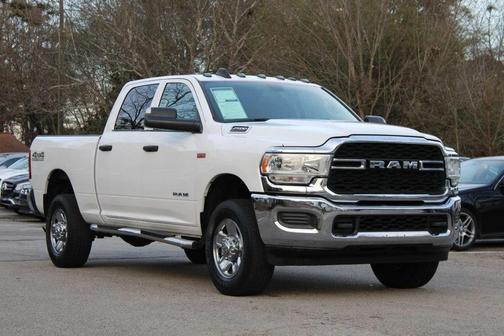 2020 RAM 2500 Tradesman Crew Cab 4X4 6'4' Box