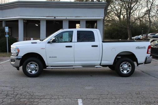 2020 RAM 2500 Tradesman Crew Cab 4X4 6'4' Box