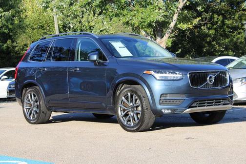 2018 Volvo XC90 T6 Momentum