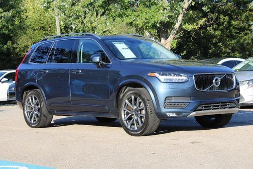 2018 Volvo XC90 T6 Momentum