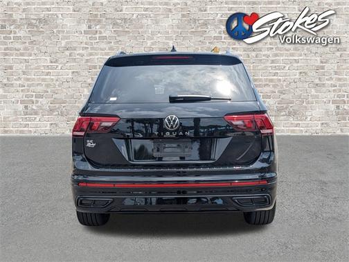 2024 Volkswagen Tiguan 2.0T SE R-Line Black