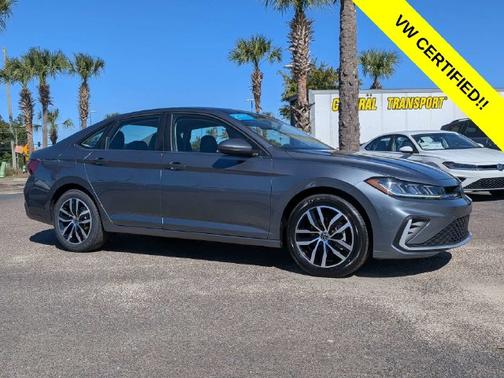 Platinum Gray Metallic 2025 Volkswagen Jetta 1.5T SE