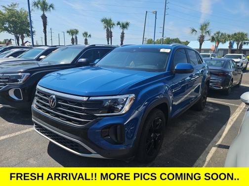 Mountain  Lake Blue 2025 Volkswagen Atlas Cross Sport 2.0T SE w/ Technology SUV