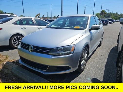 Pyrite Silver Metallic 2020 Volkswagen Jetta 1.4T SE Sedan