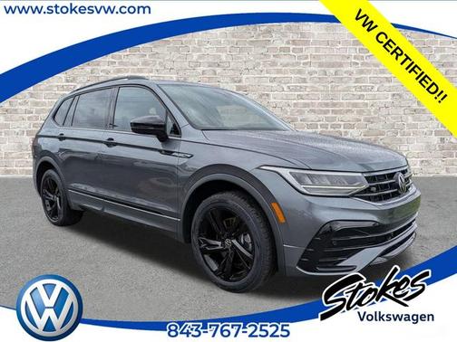 Platinum Gray Metallic 2023 Volkswagen Tiguan 2.0T SE R-Line Black