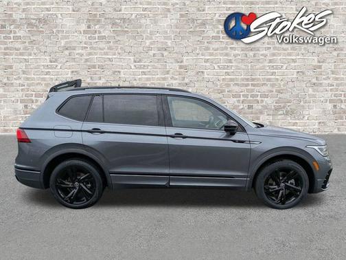 Platinum Gray Metallic 2023 Volkswagen Tiguan 2.0T SE R-Line Black