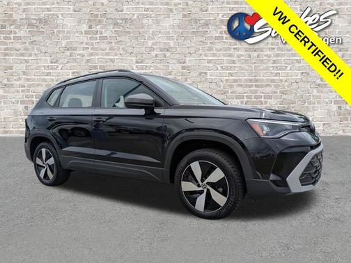 Deep Black Pearl Effect 2025 Volkswagen Taos 1.5T S