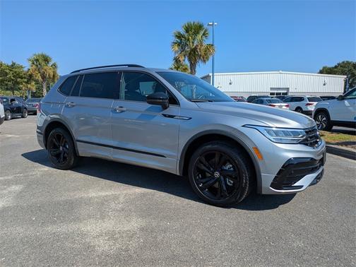 2024 Volkswagen Tiguan 2.0T SE R-Line Black