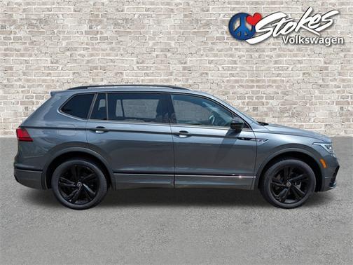 2024 Volkswagen Tiguan 2.0T SE R-Line Black