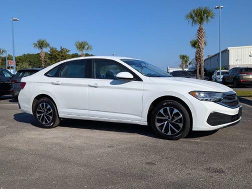 Pure White 2024 Volkswagen Jetta 1.5T S