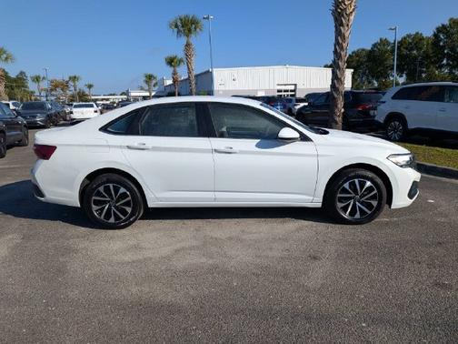 Pure White 2024 Volkswagen Jetta 1.5T S