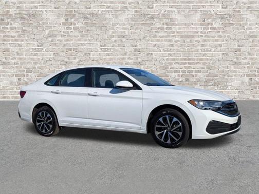 Pure White 2024 Volkswagen Jetta 1.5T S