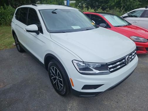 Pure White 2021 Volkswagen Tiguan 2.0T SE