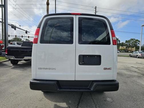2025 GMC Savana 2500 Work Van