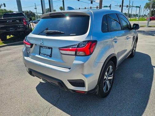 Alloy Silver Metallic 2024 Mitsubishi Outlander Sport 2.0 ES