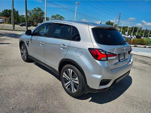 Alloy Silver Metallic 2024 Mitsubishi Outlander Sport 2.0 ES