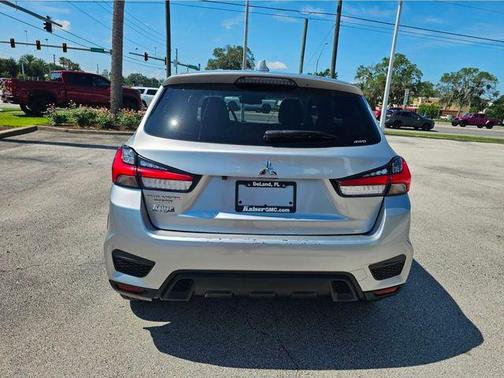 Alloy Silver Metallic 2024 Mitsubishi Outlander Sport 2.0 ES