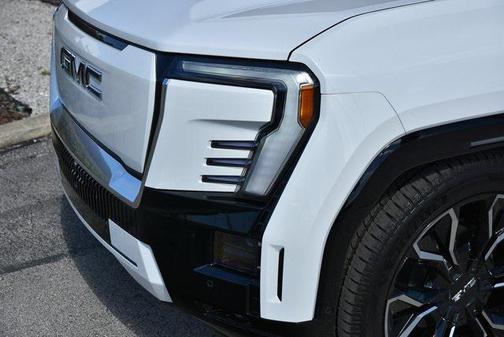 2025 GMC Sierra EV Max Range Denali