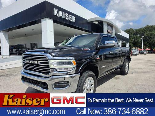 Diamond Black Crystal Pearlcoat 2021 RAM 2500 Laramie Crew Cab 4x4 6'4' Box