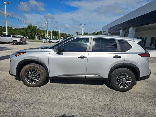 Brilliant Silver 2024 Nissan Rogue S