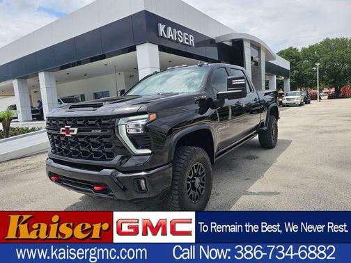 Black 2024 Chevrolet Silverado 2500 4WD Crew Cab Standard Bed ZR2