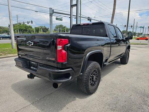 Black 2024 Chevrolet Silverado 2500 4WD Crew Cab Standard Bed ZR2