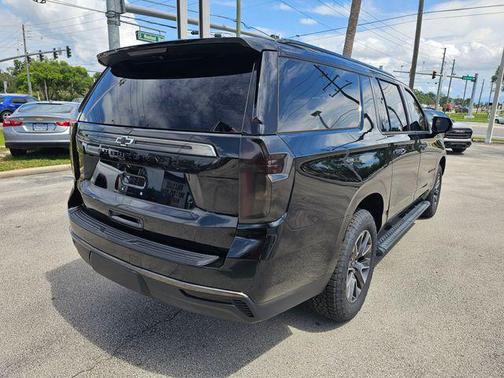 Black 2021 Chevrolet Suburban 4WD Z71