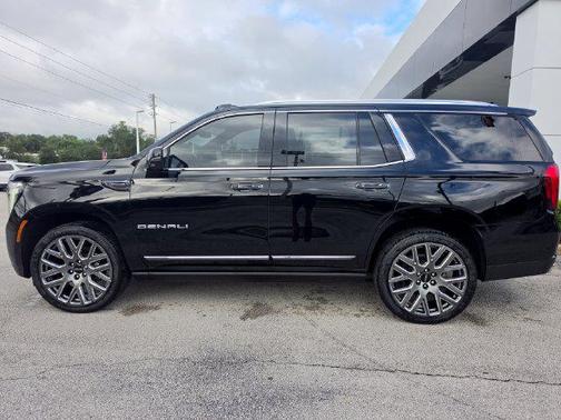 Onyx Black 2026 GMC Yukon Denali Ultimate