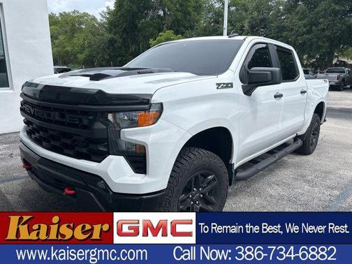 Summit White 2025 Chevrolet Silverado 1500 Custom Trail Boss
