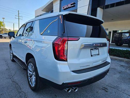 White Frost Tricoat 2024 GMC Yukon Denali