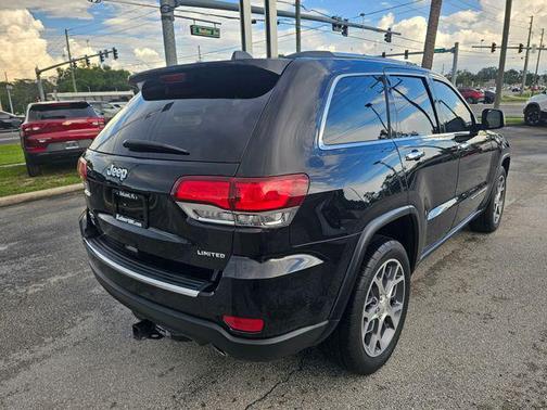 Diamond Black Crystal Pearlcoat 2021 Jeep Grand Cherokee Limited