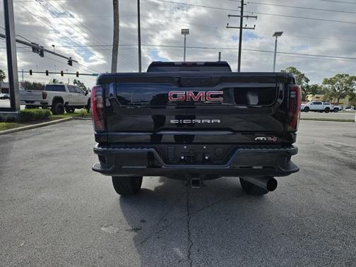 2025 GMC Sierra 2500 AT4