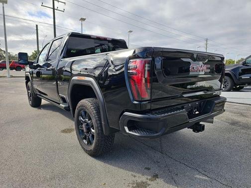 2025 GMC Sierra 2500 AT4
