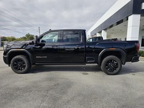 2025 GMC Sierra 2500 AT4