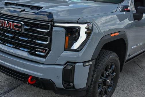 2025 GMC Sierra 2500 AT4
