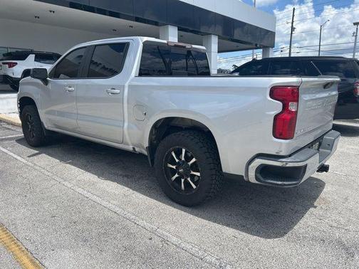 Silver Ice Metallic 2019 Chevrolet Silverado 1500 LT