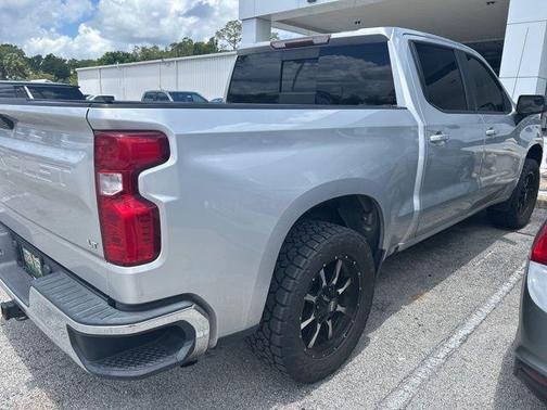 Silver Ice Metallic 2019 Chevrolet Silverado 1500 LT