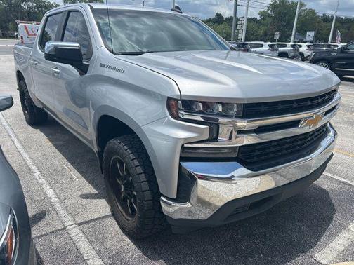 Silver Ice Metallic 2019 Chevrolet Silverado 1500 LT